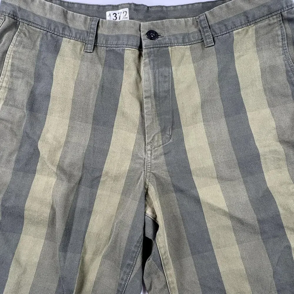 The North Face Chino Shorts Mens 36 Green Striped Stretch 9 Inseam Casual
